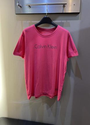 Футболка calvin klein