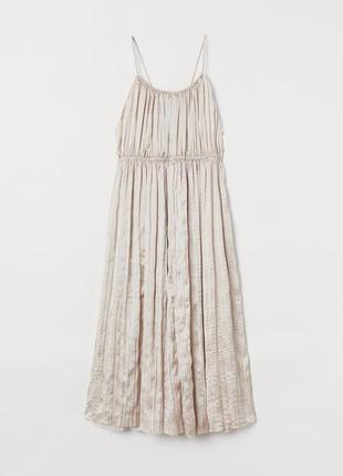 Бежевое платье плиссе миди h&m
