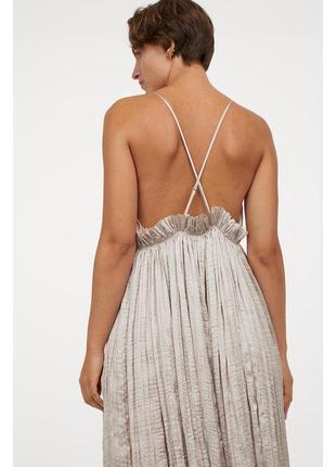 Бежевое платье плиссе миди h&m