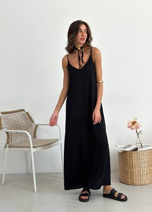 Длинное платье комбинация в бельевом стиле сарафан на тонких бретелях в пол черный пудра оливка миди макси с поясом5 фото