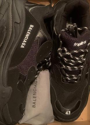 Кросівки в стилі balenciaga triple s mono black баленсіага тріпл8 фото