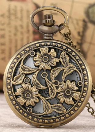 Карманные часы на цепочке с цветами
