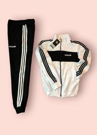 Женский брендовый спортивный костюм adidas белый / черно-белый кофта штаны адидас демисезон лето