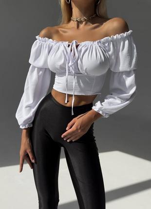 Блуза женская белая однотонная с открытыми плечами на завязках качественная стильная трендовая1 фото