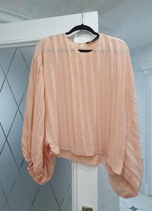 Красивая блуза с обьемными рукавами плиссе zara