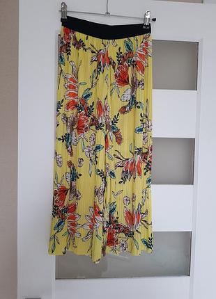 Стильные брюки плиссе name it