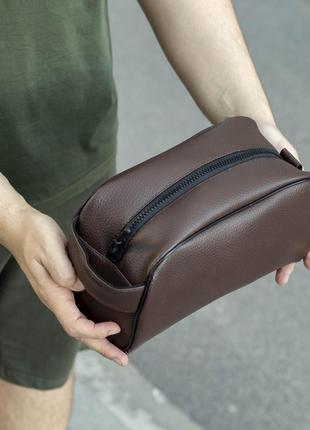 Мужская сумка косметичка-органайзер ernie из экокожи несессер для путешествий коричневый дорожная1 фото