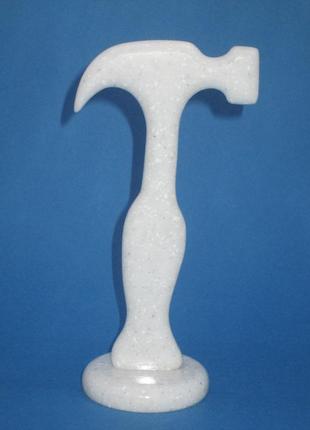 Фигурка, статуэтка молоток  (ручная работа) искусственный камень