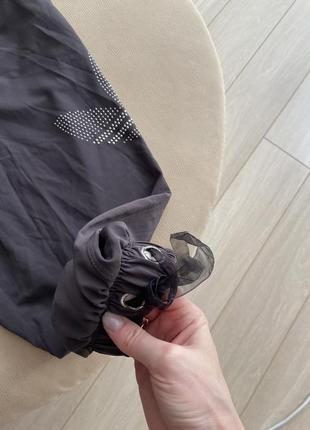 Сірі бриджі шорти штани adidas зі стразами з лого на шнурках3 фото