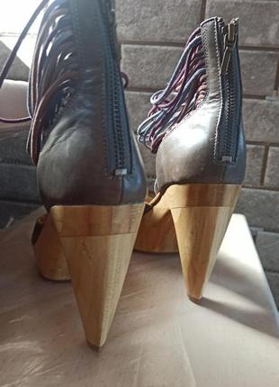 Взуття j shoes grey bossa platform wooden multi-cord strap heels,р.385 фото