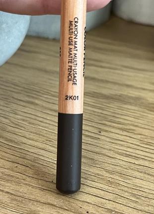 Оригинальный матовый карандаш make up for ever artist color matte pencil 612 dimensional dark brown оригинал универсальный карандаш матовый3 фото