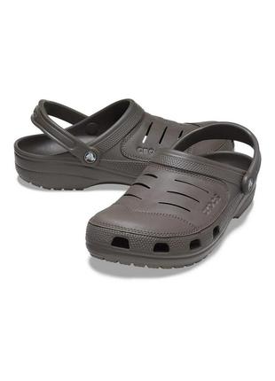 Стильные мужские клоги crocs