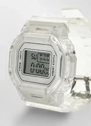 Прозрачные цифровые часы винтажные с подсветкой белые1 фото
