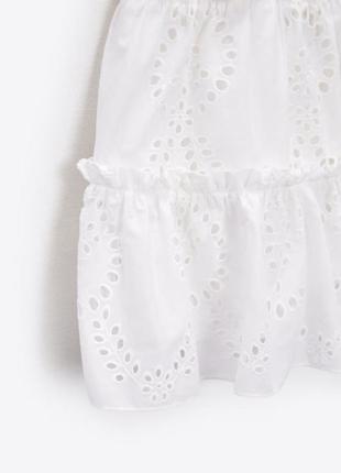 Белое платье из прошвы,белое короткое платье с прорезной вышивкой из новой коллекции zara размер xs/xxs6 фото