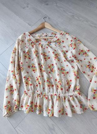 Супер блуза с цветочным принтом и обнаженной спиной