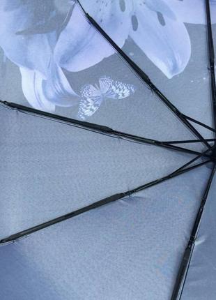 "грация черного и белого: зонт с белыми лилиями, 9 спицами и сатиновой тканью"6 фото