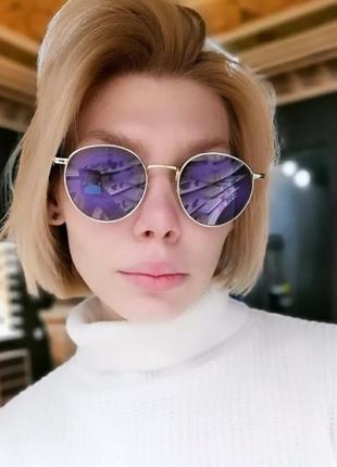 Яркие солнцезащитные очки с фиолетовой линзой5 фото