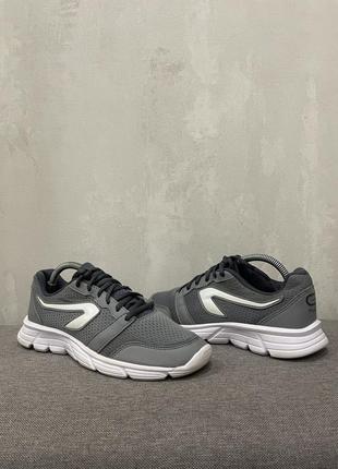 Беговые спортивные кроссовки кеды обуви тапки kalenji, размер 40, 25.5 см