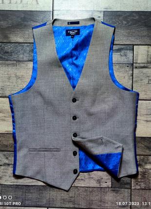 Чоловічий базовий класичний жилет burton menswear london приталений у синьому кольорі розмір м1 фото