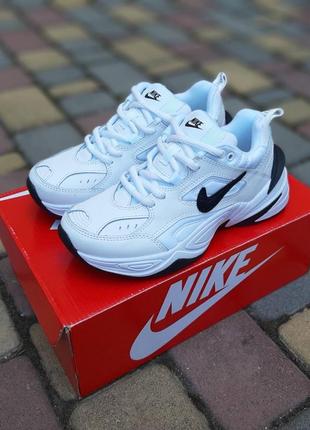 Жіночі кросівки nike m2k tekno білі з чорним чорний задник / smb