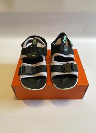 Нові оригінал сандалі nike canyon sandal2 фото