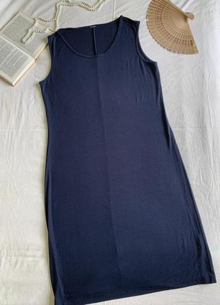 Базовое темно-синее платье-футболка из натуральной вискозы (размер 14-16)1 фото