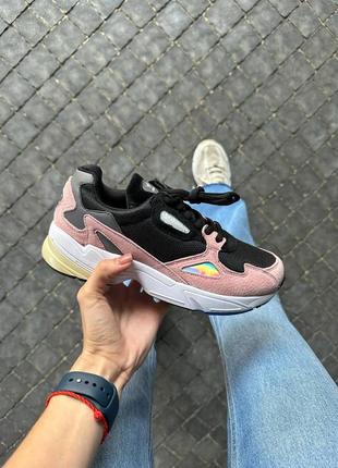 Жіночі кросівки adidas