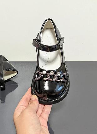 Стильные туфли для девочек, готовьтесь к школе