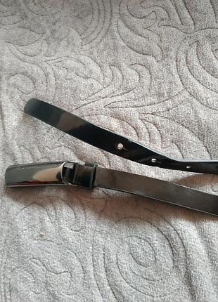 Отличный лаковый ремень р. м