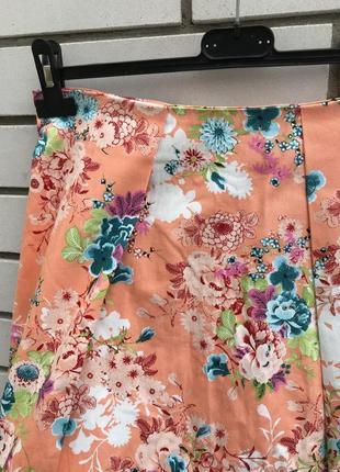 Персиковая цветочная мини юбка stradivarius6 фото