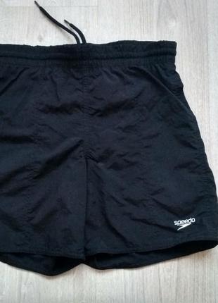 Спортивные шорты