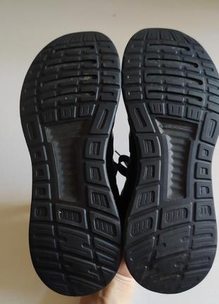 Легкі кросівки на пінці сіточки adidas6 фото