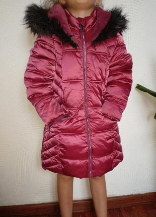 Курточка зимняя  пуховик на 7-8 лет