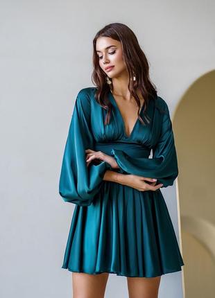 Очень красивое шелковое платье мини