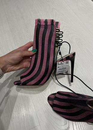 Літні ботільони zara