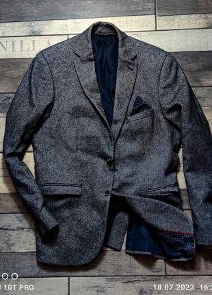 Мужской элегантный базовый твидовый  приталений серый пиджак paul hunter размер 50