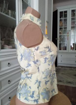 Блуза топ майка шелкава цветочного принта нежная пастельная романтическая американская пройма без рукавов силуэтная3 фото