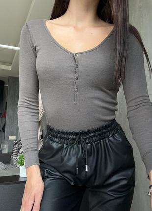 Кофточка с пуговками😍