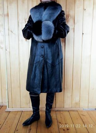 Жіноче шкіряне пальто демі з натуральним хутром7 фото