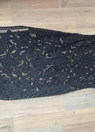 Платье в кружево