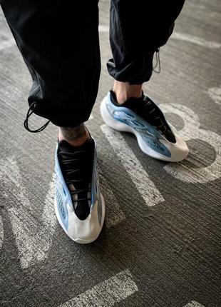 Мужские кроссовки adidas yeezy boost 700 v33 фото