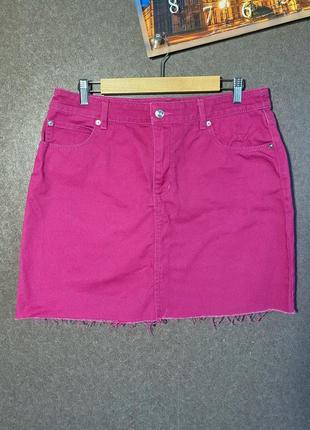 Розовая джинсовая юбка