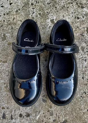 Школьная обувь для девочек clarks sea shimmer кожа лак (оригинал)2 фото