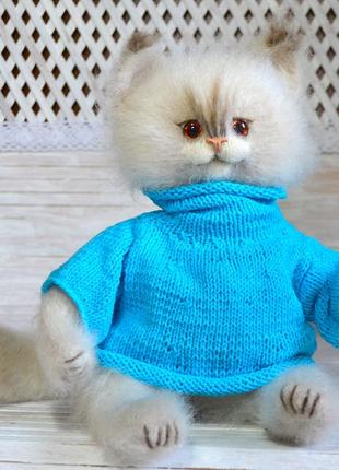 Игрушка котик в шарфике и свитере6 фото