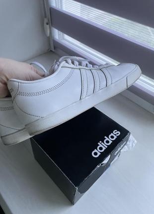 Кросівки-кеди жіночі adidas2 фото