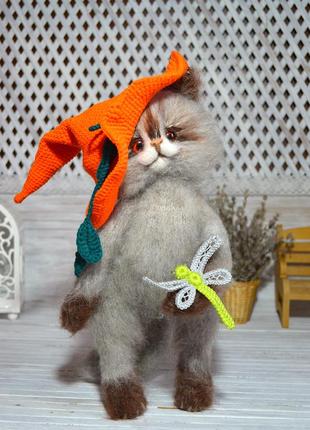 Іграшка пухнастий котик у шапці2 фото