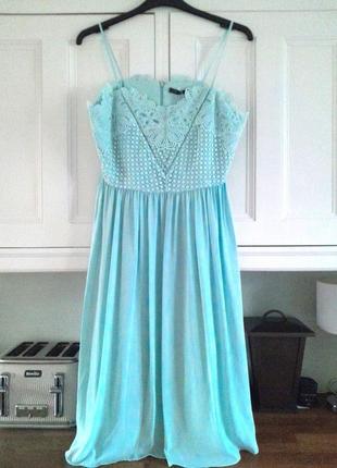 Женственное платье сарафан бренда m&s в размере 12