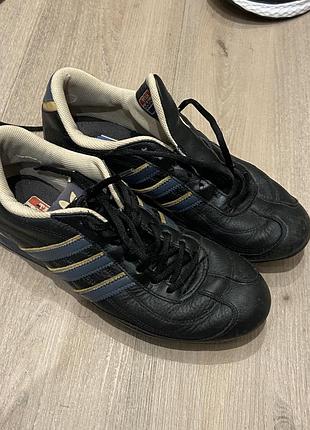 Adidas samba