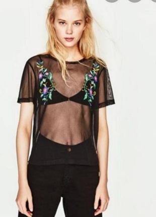 Футболка с вышивкой  zara