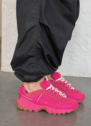 Женские кроссовки nike humara x jaquemus pink